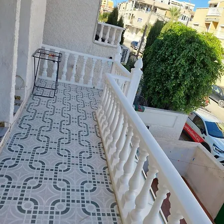 アパート Duplex Manuel Galian